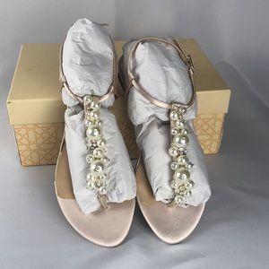 Jewel Badgley Mischka Larissa Flat Sandal (Champagne Satin) Size 8